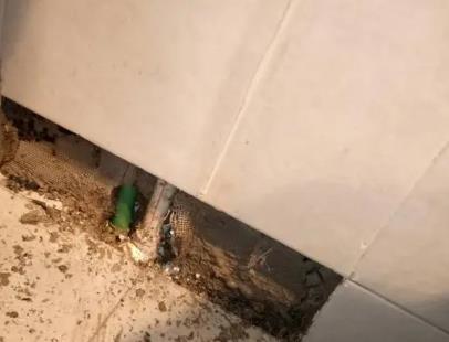 封开楼顶漏水维修公司分享下修复水管漏水的几种小方法